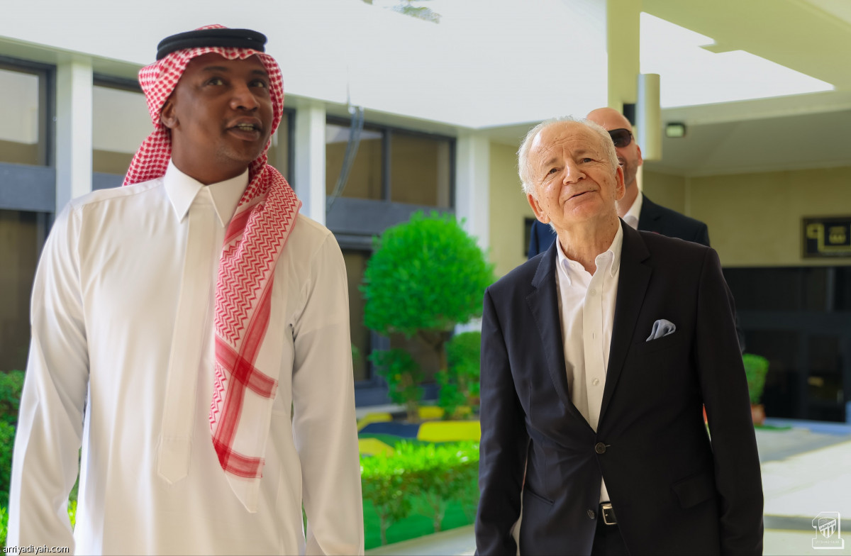 ديميتري يزور «النمور»