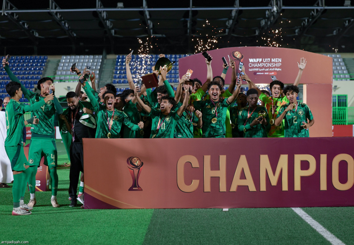 أخضر 16.. يتوشح الذهب