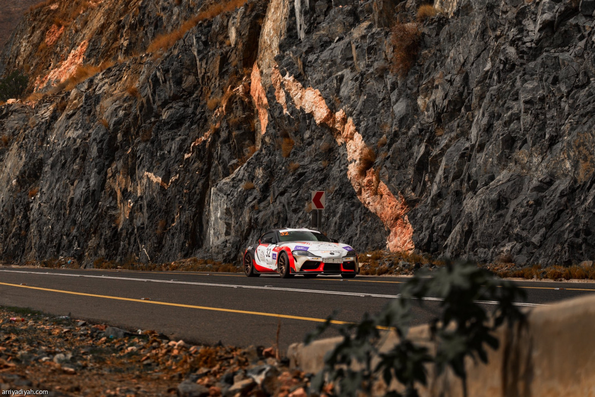 انطلاق صعود الهضبة