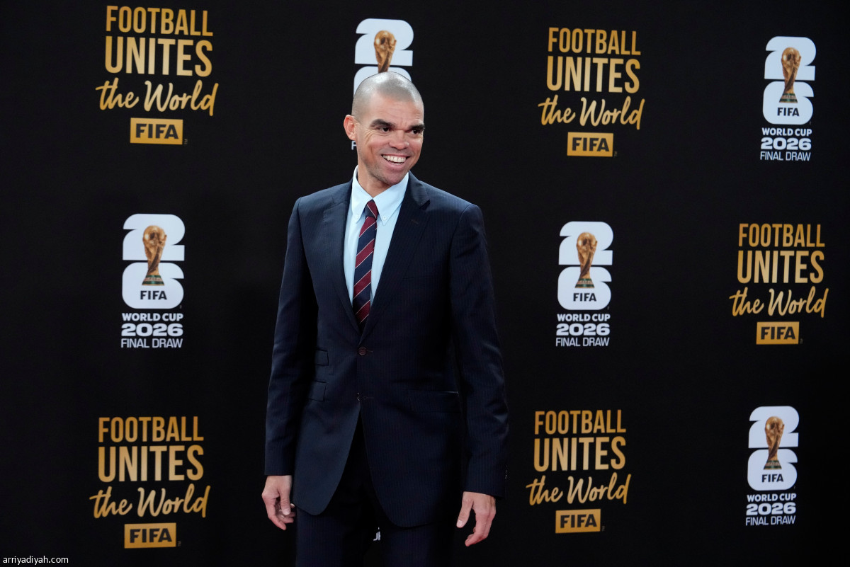 النجوم يحضرون