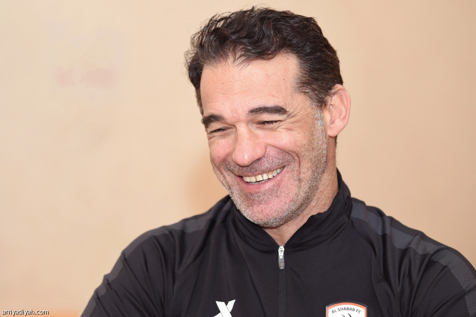 جارسيا: 
الشباب.. الأوّل في الرياض