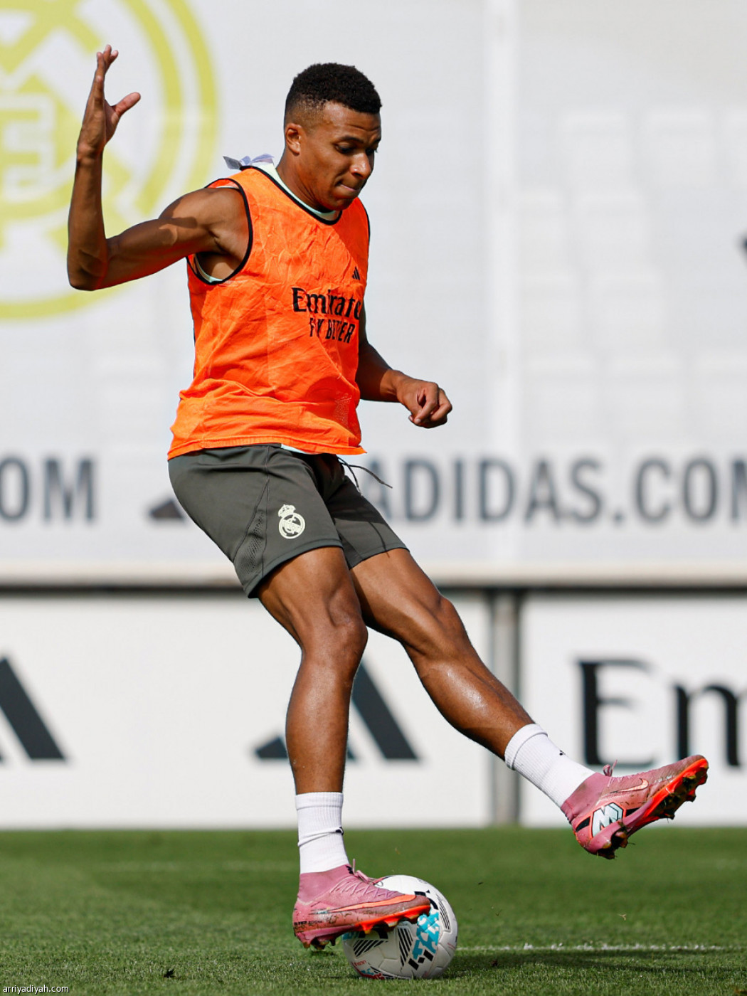 الريال.. حصة صباحية